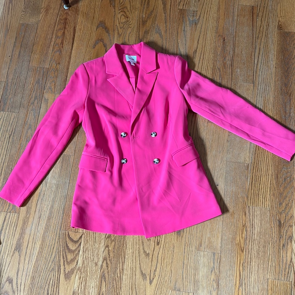 Beautiful pink blazer Nine West size 2